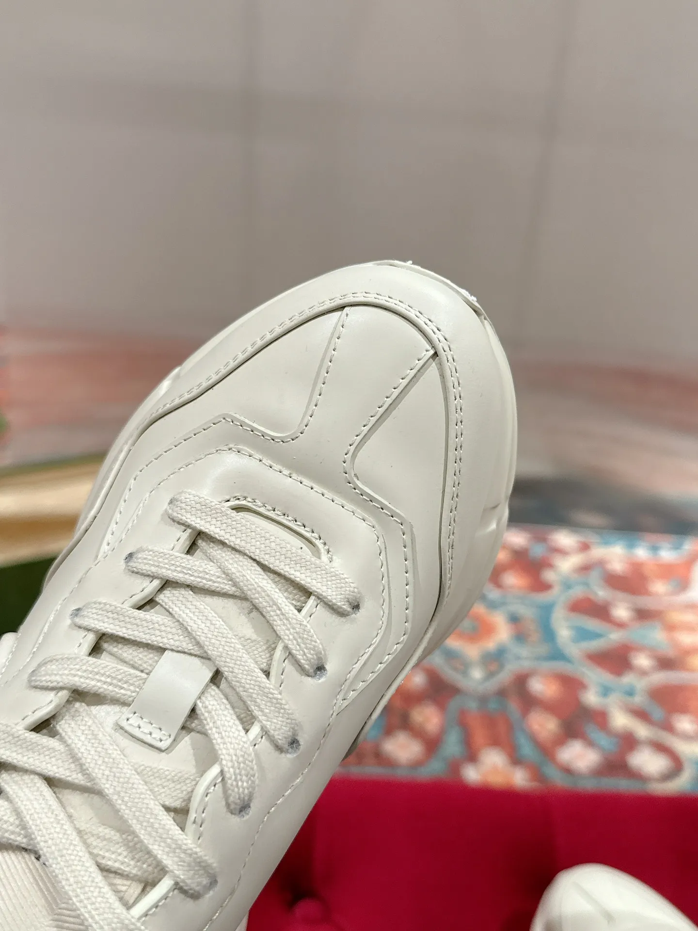 👟👟Ex-factory price 700👟👟 Men's size +10 🇮🇹Italy🇮🇹Gucci GUCCI🇮🇹Dad shoes (purchase level) (original replica) 👑 The original version purchased by Taikoo Hui has been continuously improved and upgraded in details, from the packaging of the shoes - anti-counterfeiting markings - shoe box accessories - fabric optimization - outsole technology - stitching and routing - oil edge technology. We do our best ◼️ Outsole: original plate molding ◼️ Upper: original grade A imported cowhide 🐮 ◼️ lining: original grade A mixed sheepskin 🐑 ◼️ Feet: original grade A mixed sheepskin 🐑 ◼️ Medium and low belt LOGO + original injection molding foot technology + original lasting technology ◼️ Original full set of customized packaging (anti-counterfeiting chip + a cloth bag + GUCCI card envelope + electronic invoice with credit card slip + shoelaces) ◼️ All details of the higher version are consistent with the original version (note the comparison) ◼️ Code number: 35-40 for women and 39-44 for men